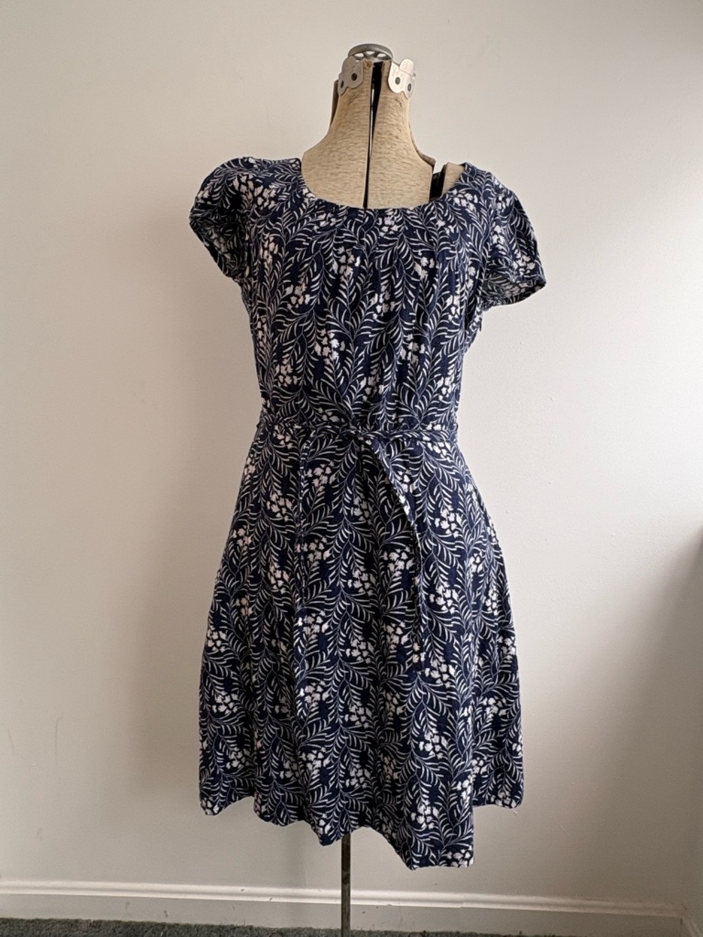 Floral print blue and white linen fit-and-flare dress, size M